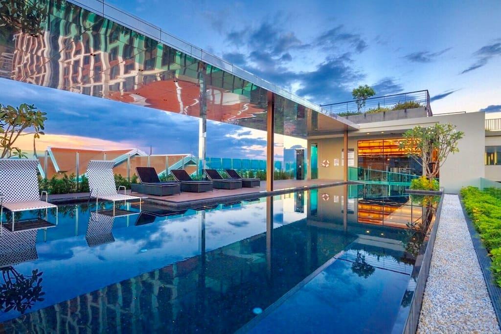 Astra Suites Central Chiang Mai Exteriör bild