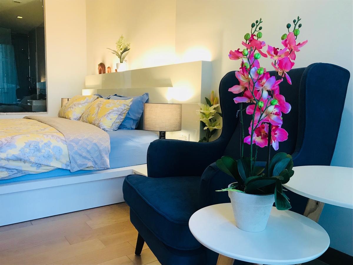 Astra Suites Central Chiang Mai Exteriör bild