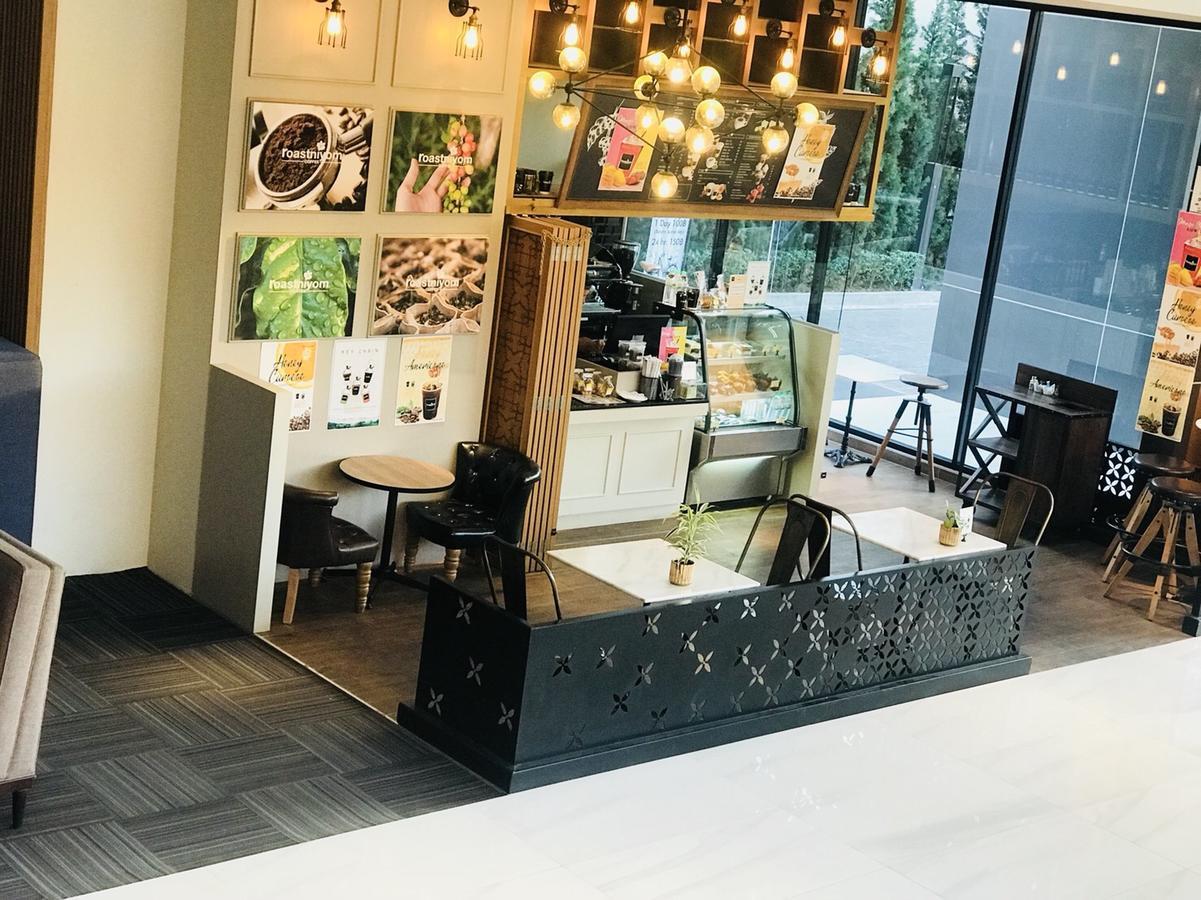 Astra Suites Central Chiang Mai Exteriör bild