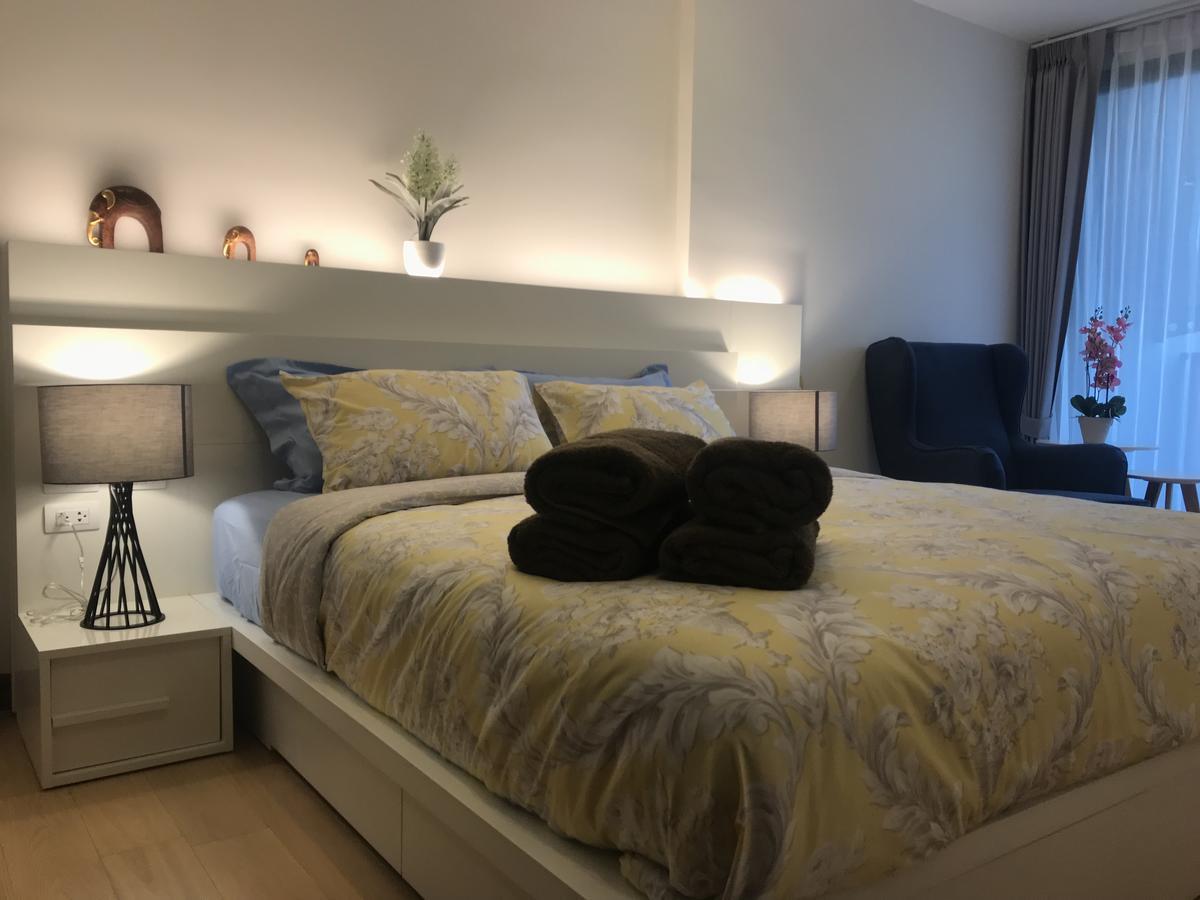 Astra Suites Central Chiang Mai Exteriör bild