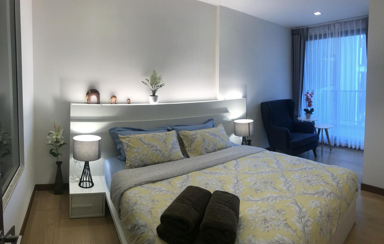 Astra Suites Central Chiang Mai Exteriör bild