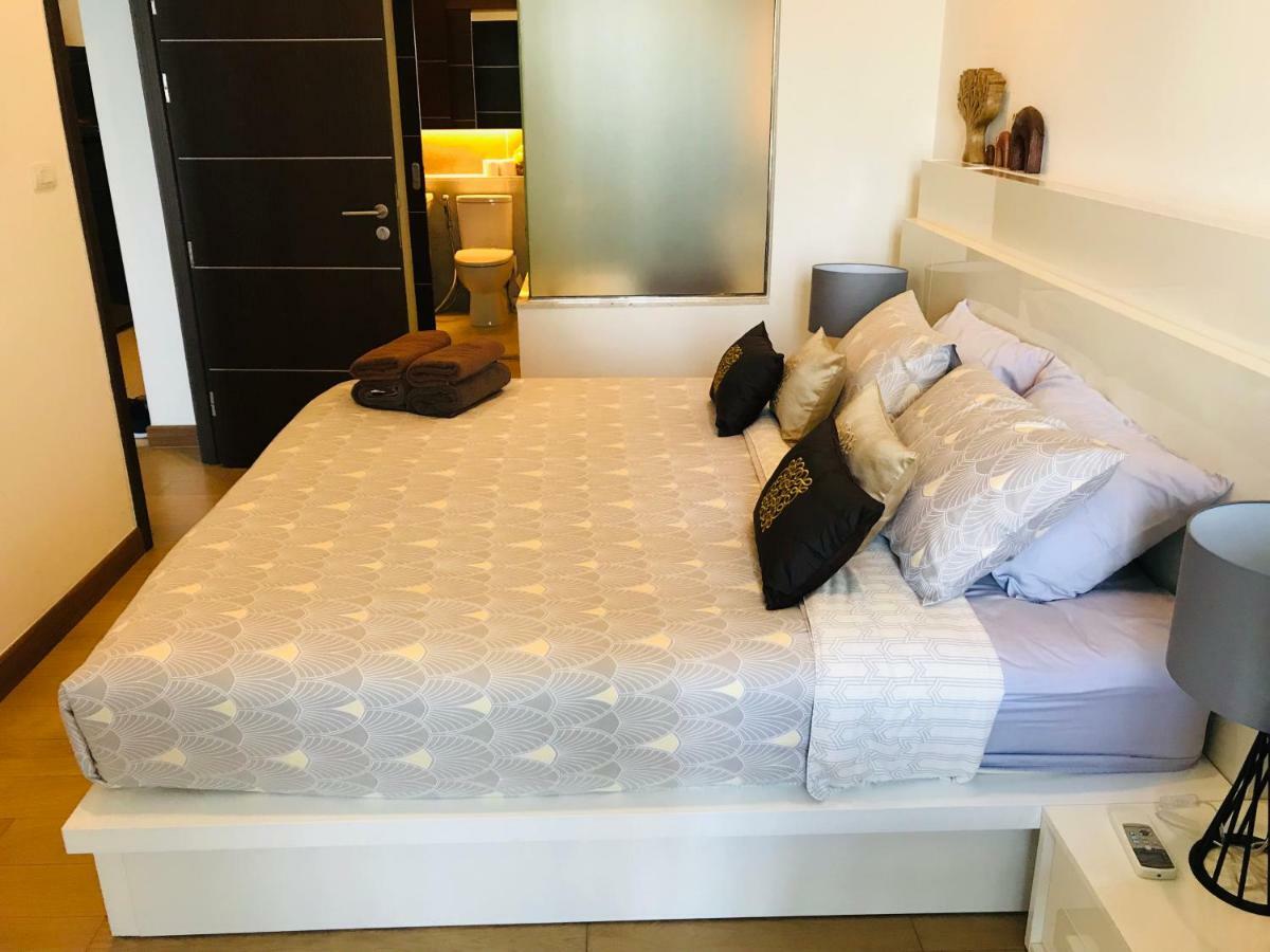 Astra Suites Central Chiang Mai Exteriör bild